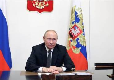 Poutine accuse les Etats-Unis de vouloir "prolonger" la guerre en Ukraine